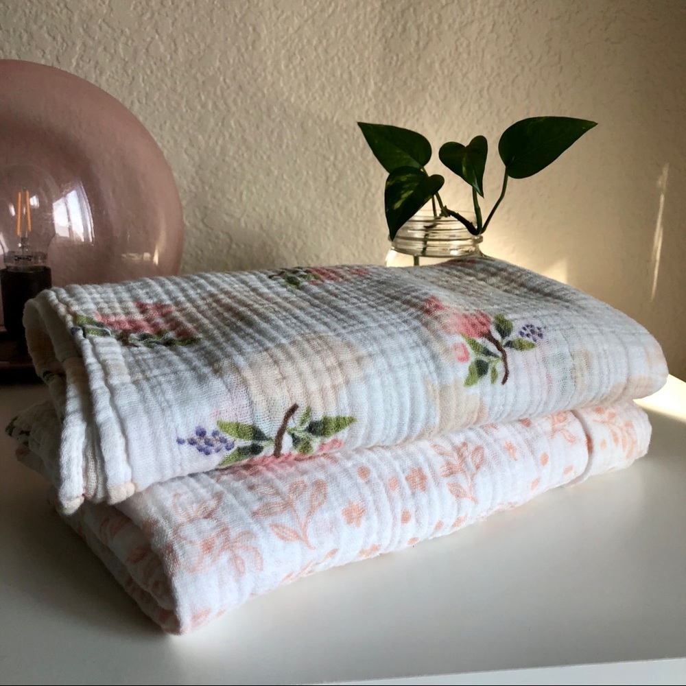 Little Unicorn Muslin Blankets